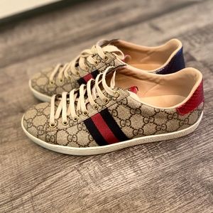 Gucci shoes